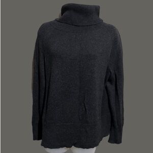 Community Aritizia black turtleneck made with Alpaca size medium
